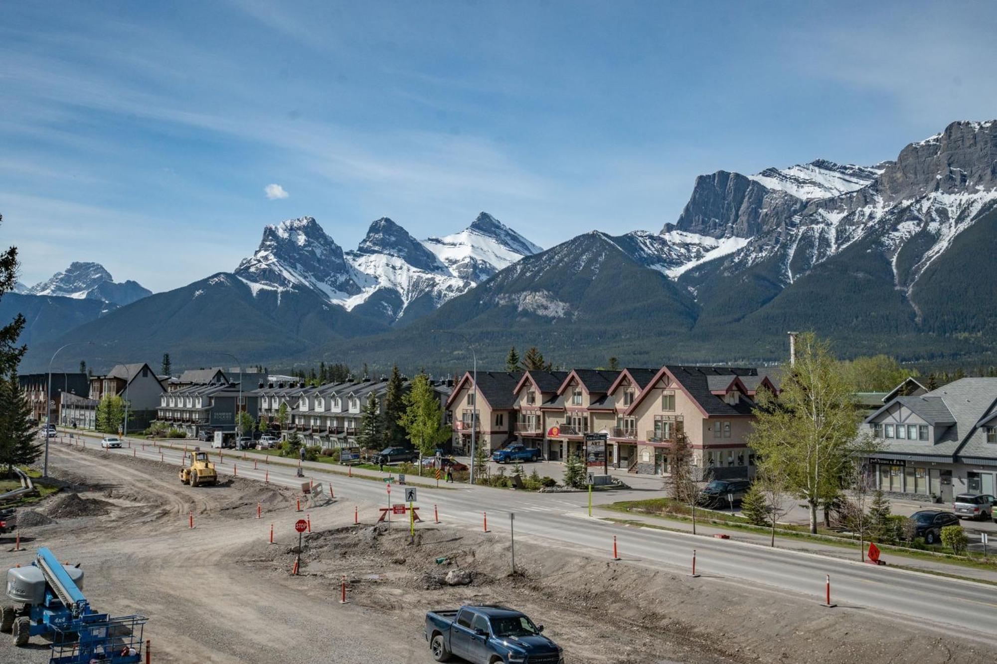 Raven'S Peak 105 - Ultra Luxe Mountain Retreat Villa Canmore Exterior foto