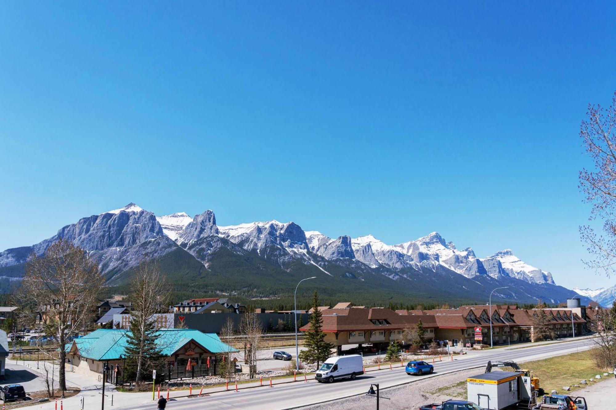 Raven'S Peak 105 - Ultra Luxe Mountain Retreat Villa Canmore Exterior foto